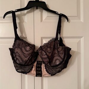 Lace Underwire Longline Bra - Black and Blush